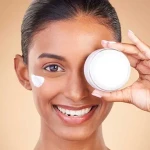 Vitiligo İçin Önerilen Tıbbi Kremler: Etkileri, Kullanım Şekilleri ve Bilimsel Dayanaklar
